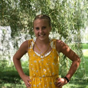 Meet your Posher, Chloe